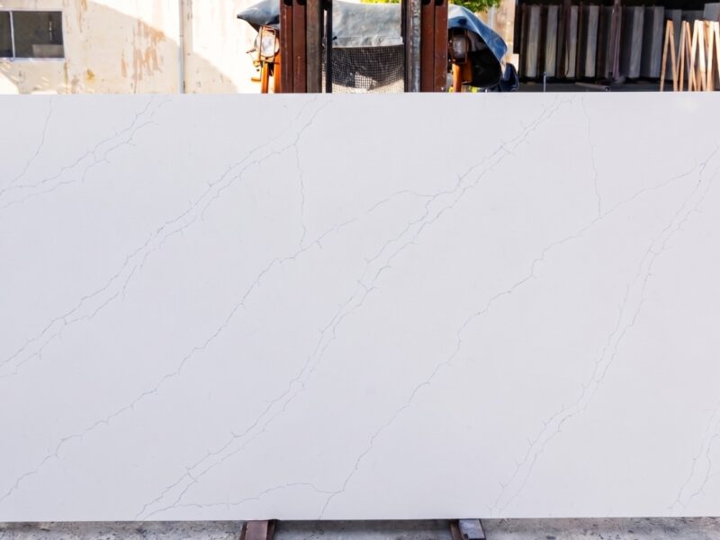 Calacatta Lightning Blue – 380 Quartz