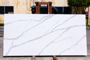Calacatta Wood Copper Grey – 380 Quartz