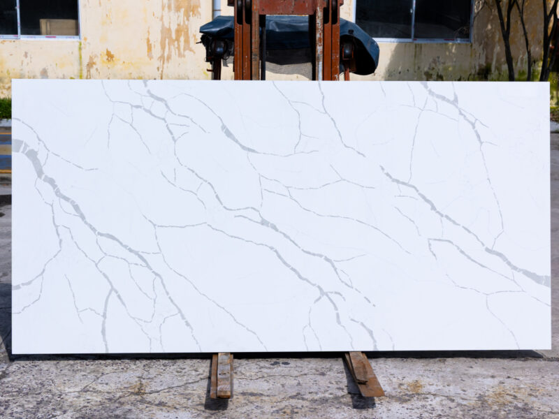 Calacatta Vega – 380 Quartz
