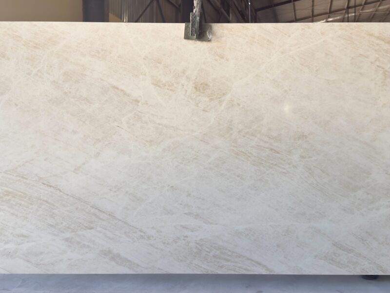 Taj Mahal – 380 Quartz