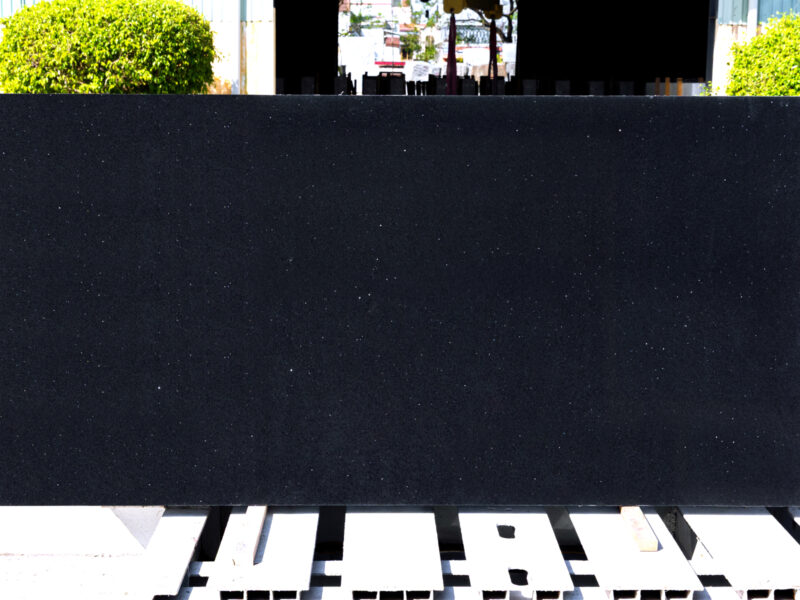 Sparkling Black – 380 Quartz