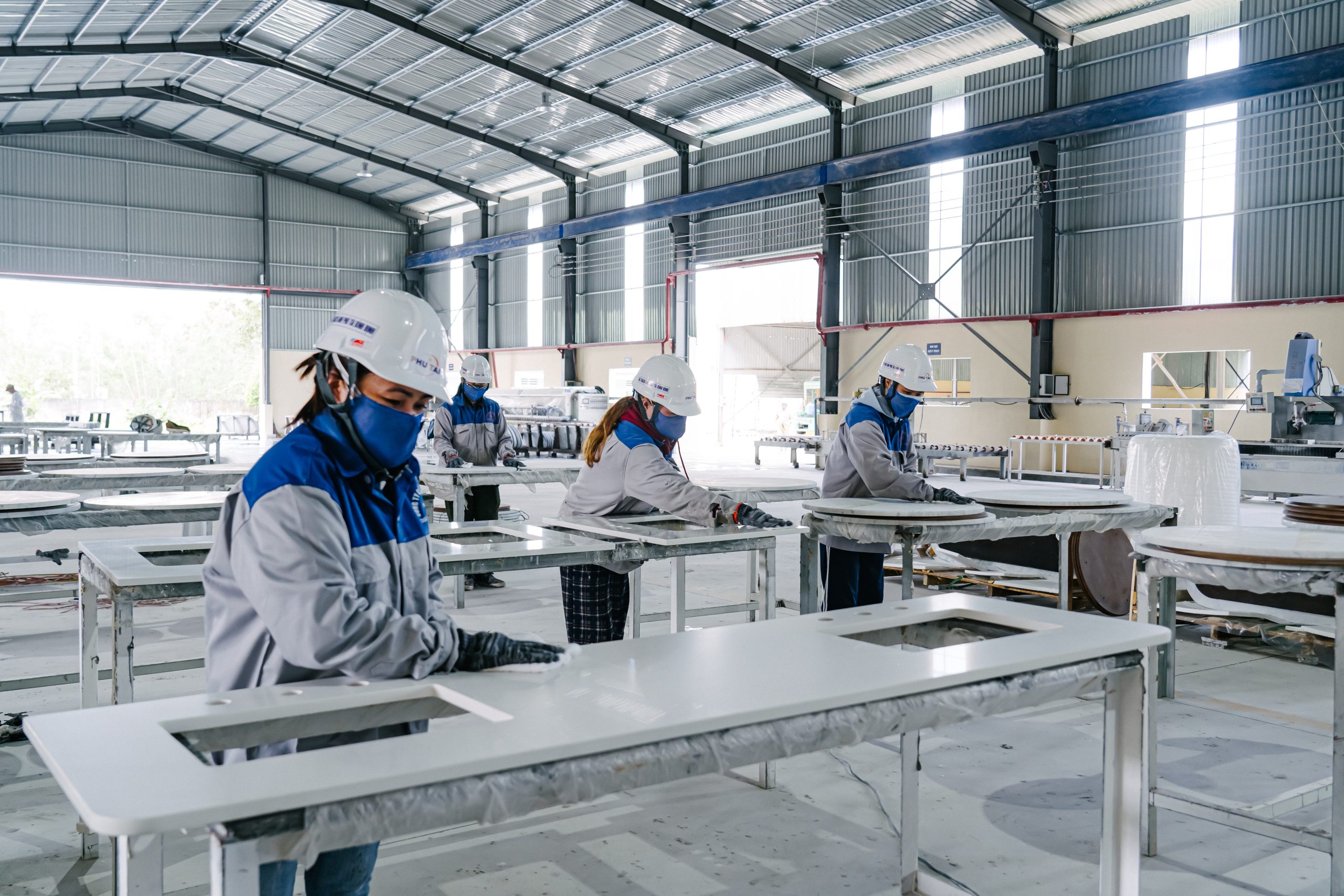 Xí Nghiệp 380