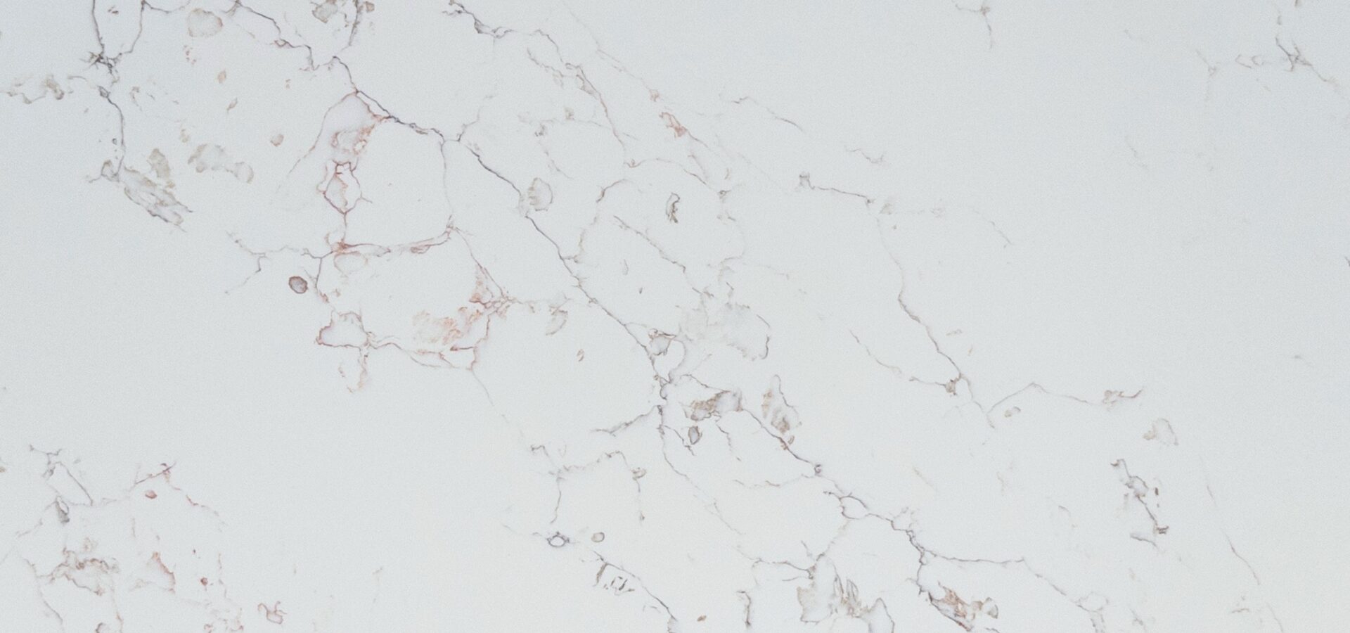 Calacatta Bianco Royale – 380 Quartz
