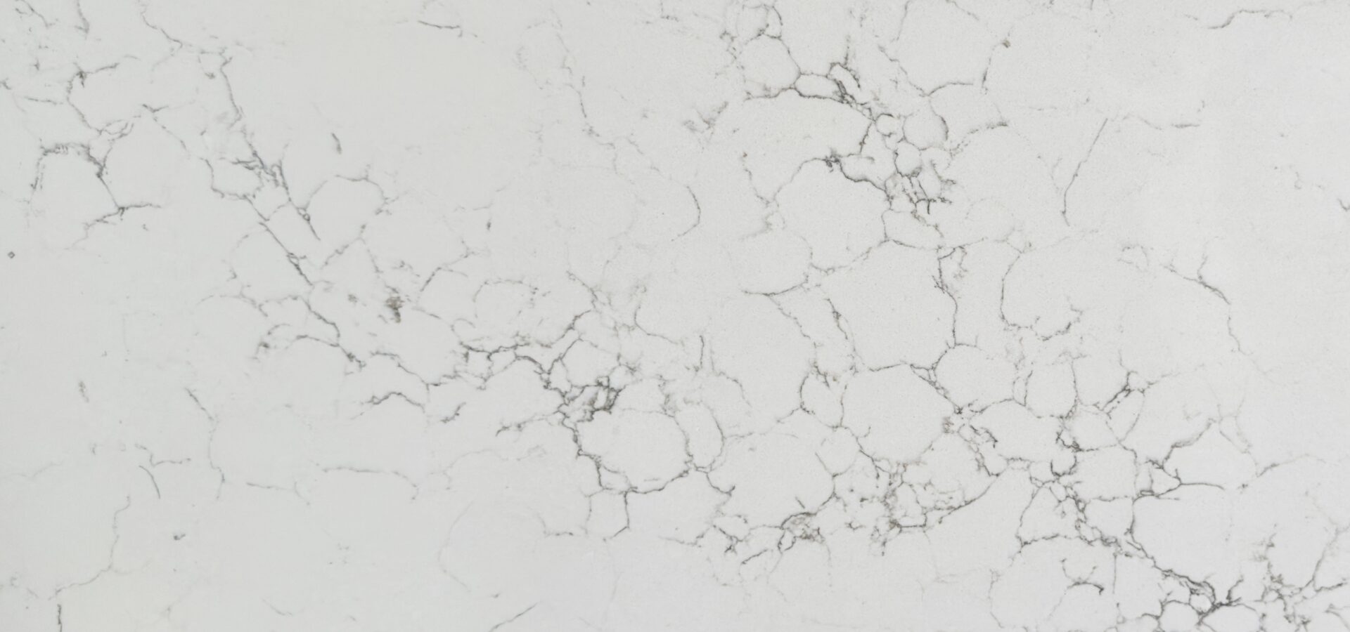 Calacatta Cloud – 380 Quartz